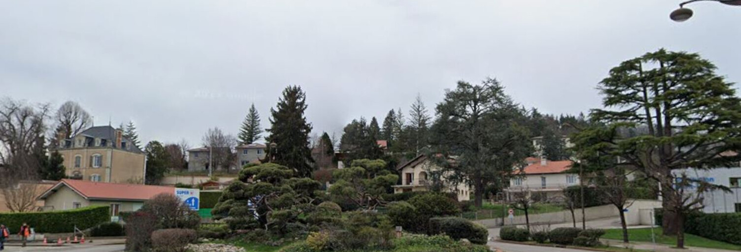 Garage  39 m² à vendre à Montluel (01120)