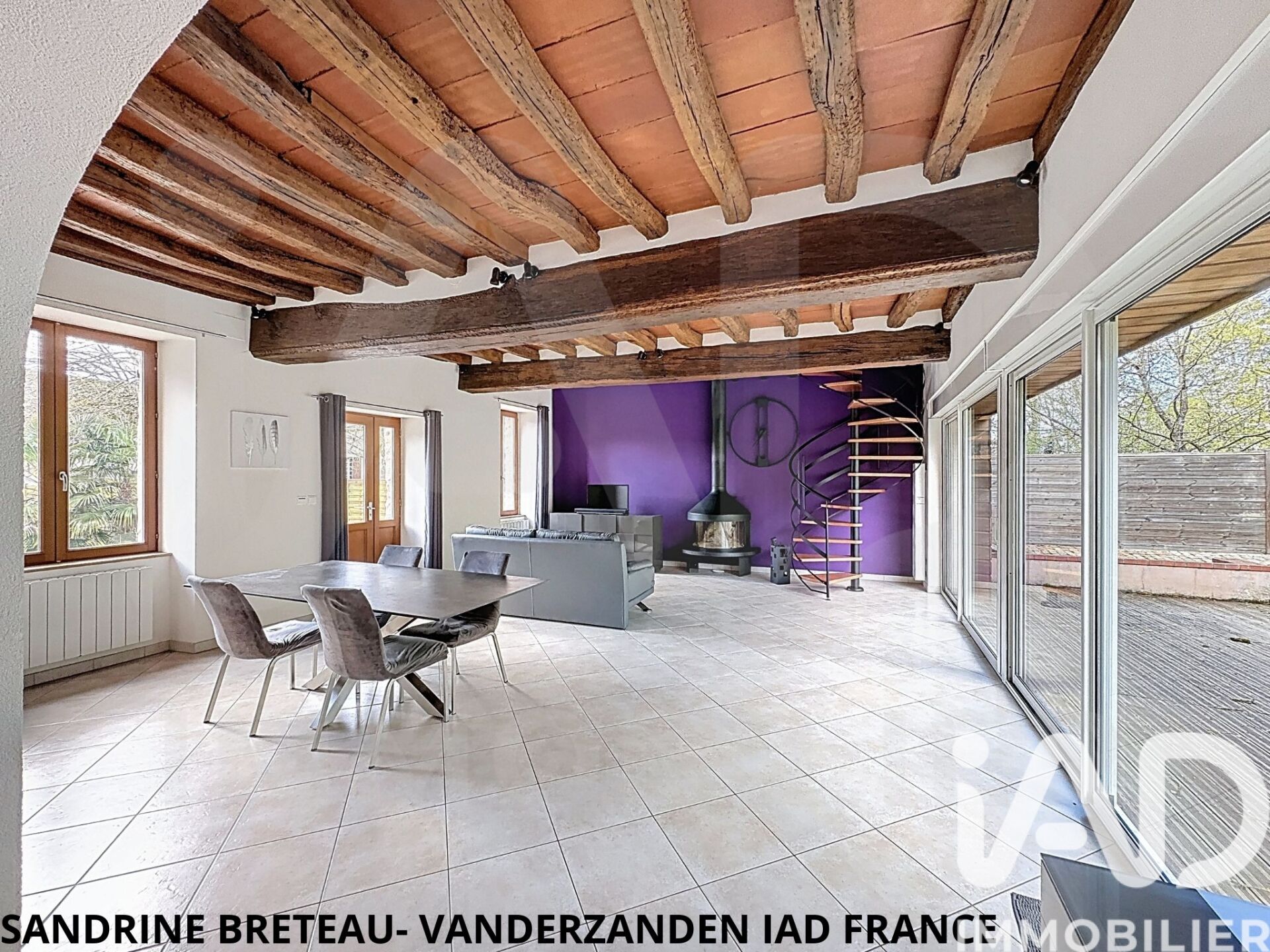 Vente Demeure 7 pièces - Photo 2