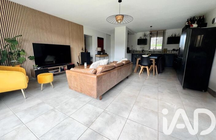 Vente Maison/villa 4 pièces — photo 2
