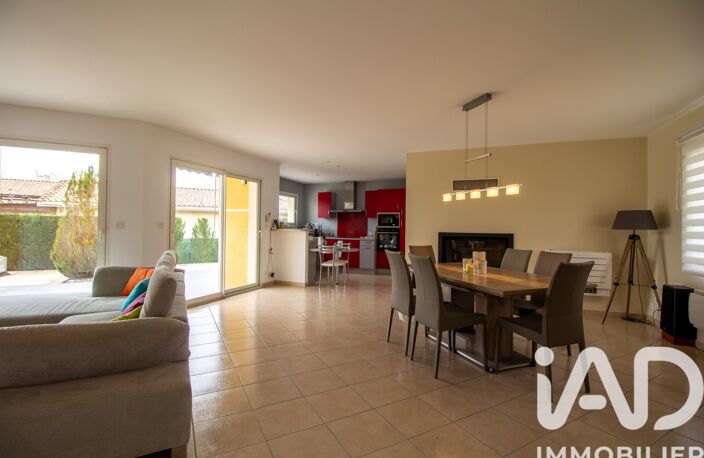 Vente Maison/villa 5 pièces — photo 2