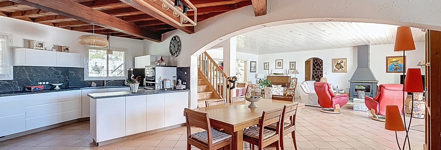 Maison 7 Pièces 193 m² à vendre à Besse-sur-Issole (83890)