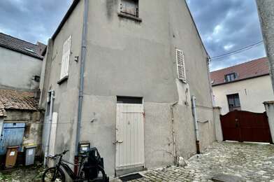 Maison 7 pièces 290000 €