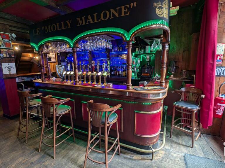Vente Bar 76 m&sup2; — photo 1