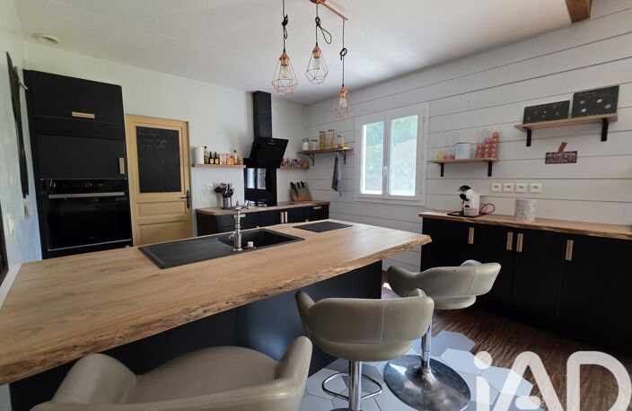 Vente Maison/villa 6 pièces — photo 2