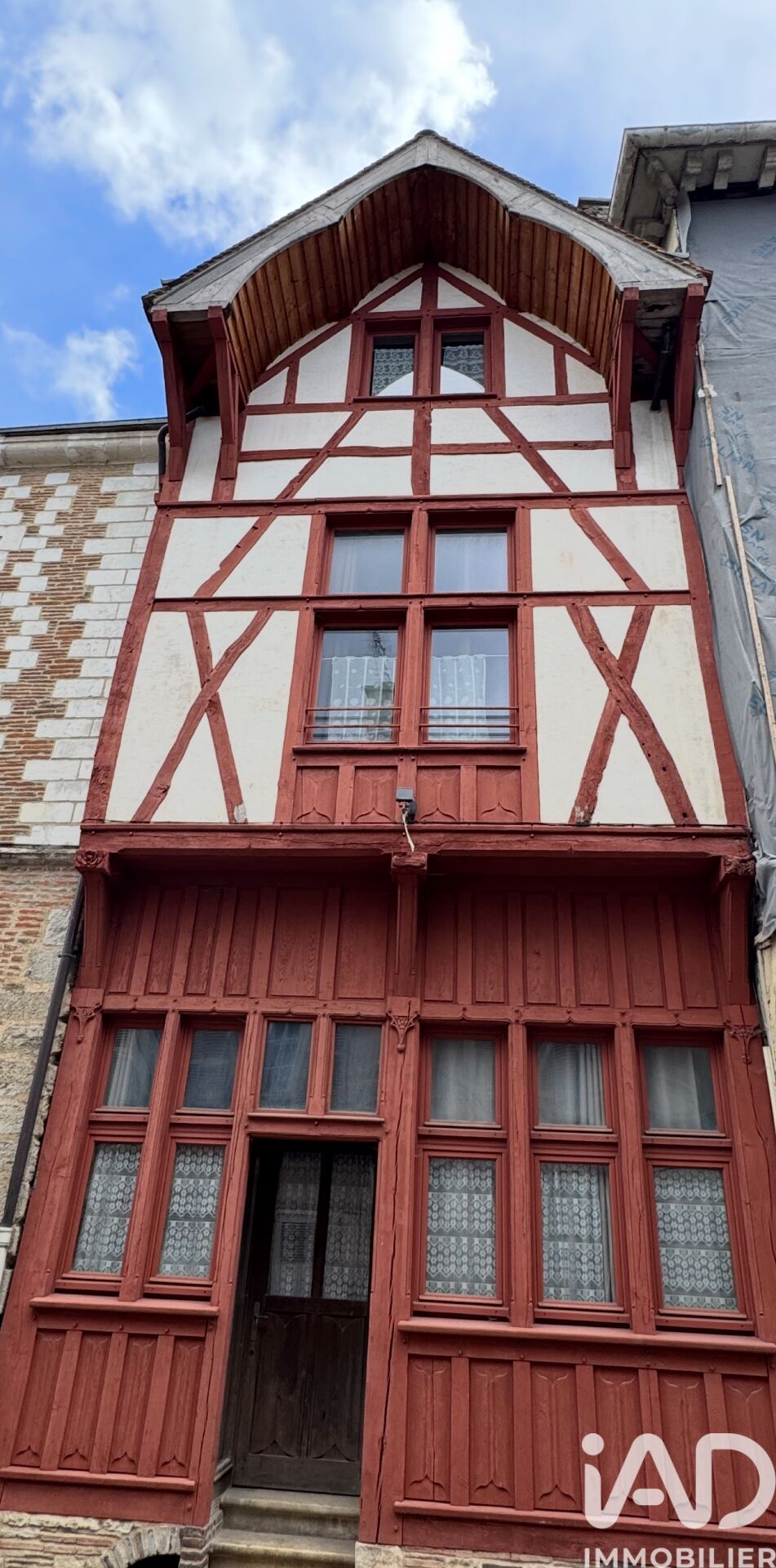 Troyes - 580m² - 1p.