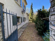 Villa T6 de 140 m2  terrain de 3 700 m2   Nîmes Ville Verte / Eau Bouillie — photo 4