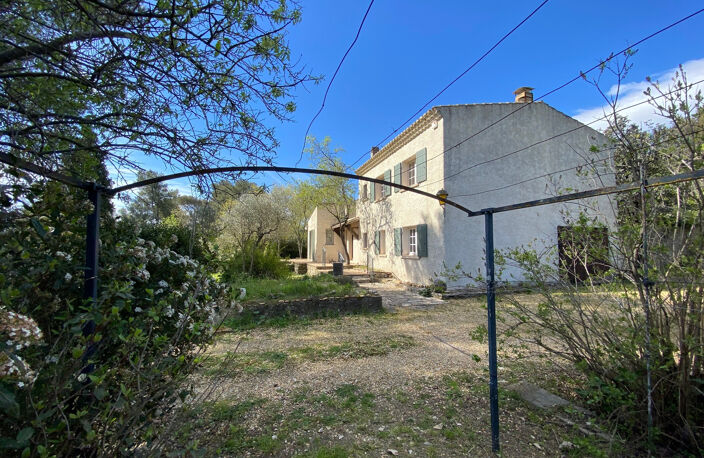 Villa T6 de 140 m2  terrain de 3 700 m2   Nîmes Ville Verte / Eau Bouillie — photo 5