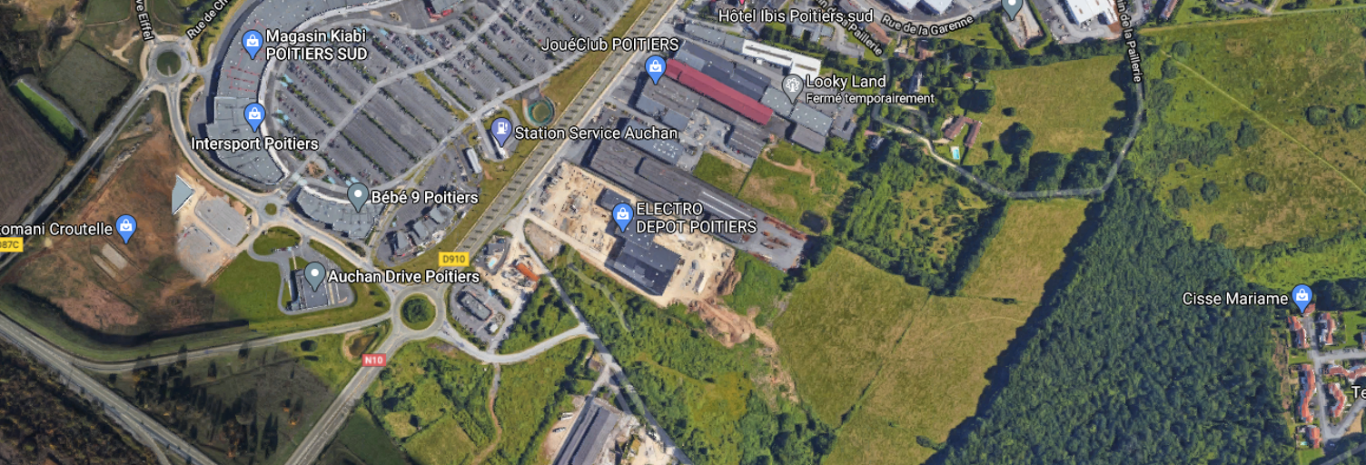 Terrain  32000 m² à vendre à Croutelle (86240)