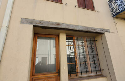 Maison de village à vendre avec grand garage — photo du bien