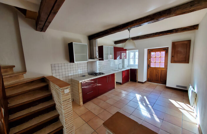 Maison de village à vendre avec grand garage — photo 2