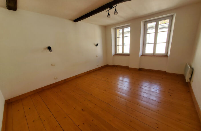 Maison de village à vendre avec grand garage — photo 5