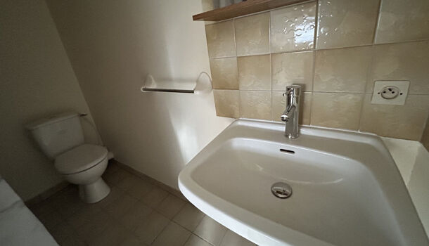 Appartement 1 pièces  à louer Pons 17800