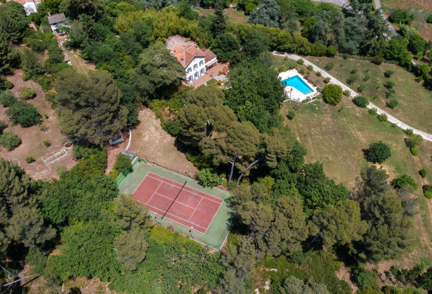 Domaine d'exception au pied du Garlaban — photo 1