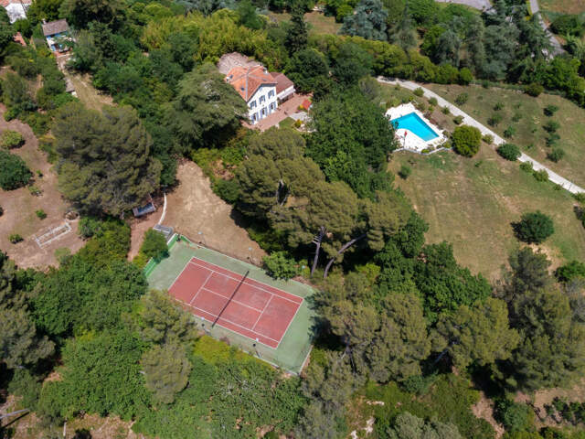 Domaine d'exception au pied du Garlaban — photo du bien