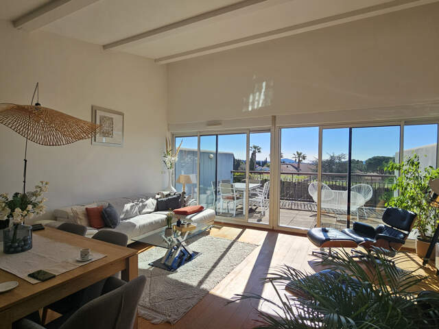 Appartement type 3 avec terrasses signé Ricciotti — photo du bien