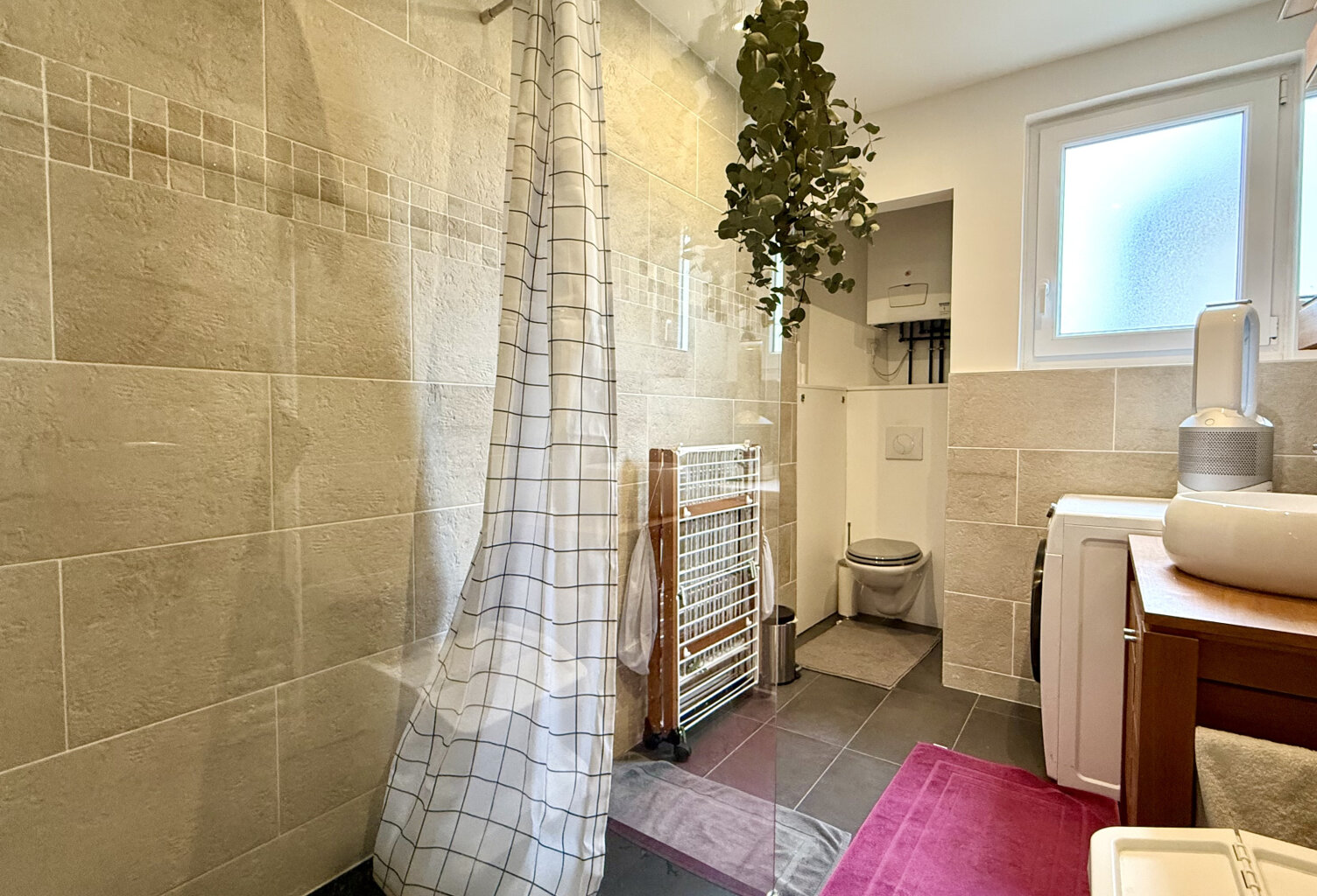 EN EXCLUSIVITE - A VENDRE - APPARTEMENT TYPE 3 VENDU LOUE - — photo 1