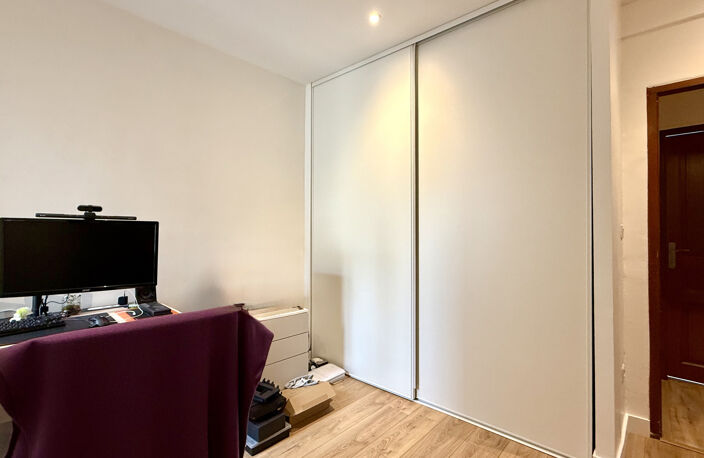 EN EXCLUSIVITE - A VENDRE - APPARTEMENT TYPE 3 VENDU LOUE - — photo 5