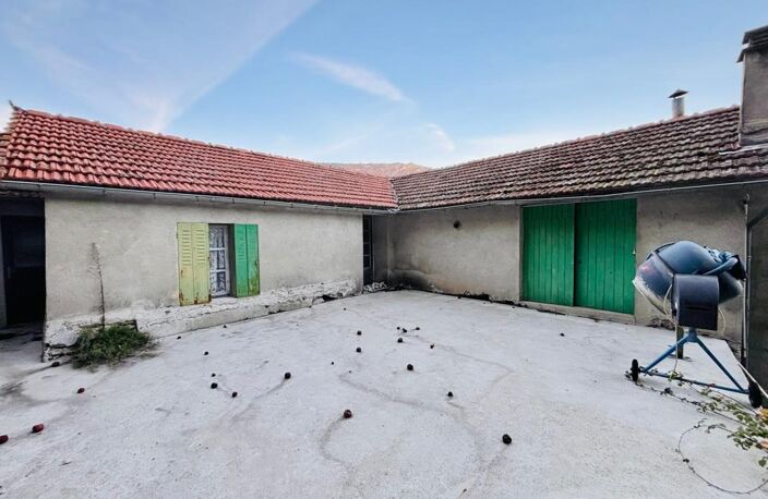 Maison à rénover – 165 m² de potentiel – Terrasse 39 m² exposée Sud – Pied-de-Borne (48800) — photo 2