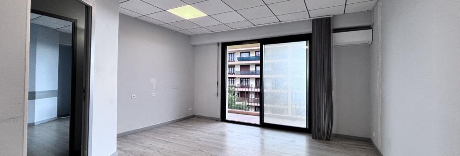 Bureau  65 m² à louer à Bastia (20600)