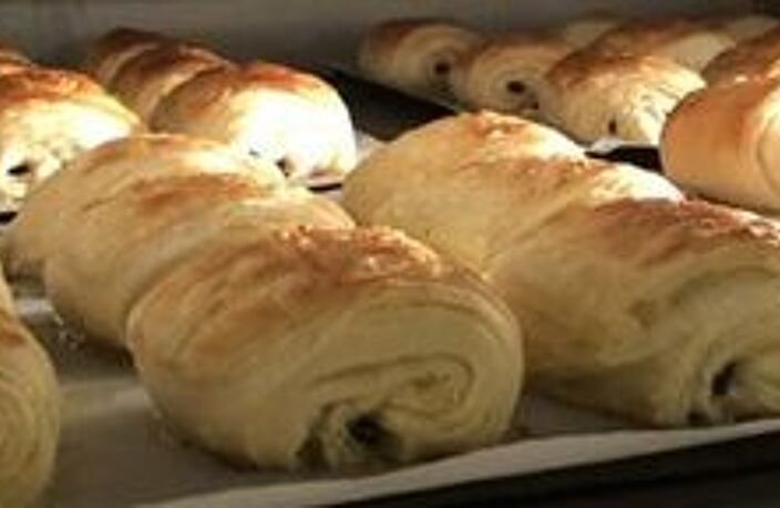 A VENDRE – Belle boulangerie pâtisserie snacking – Côte bleue — photo 4