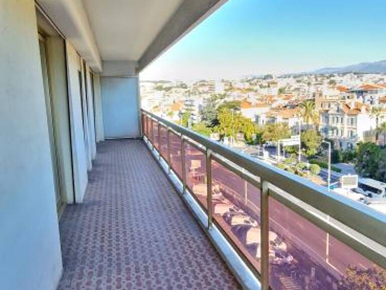 Appartement À Louer — photo 1