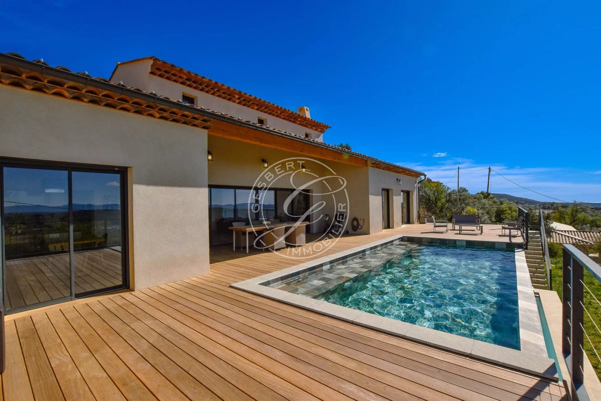 Villa / Maison  T8 à vendre Draguignan 83300