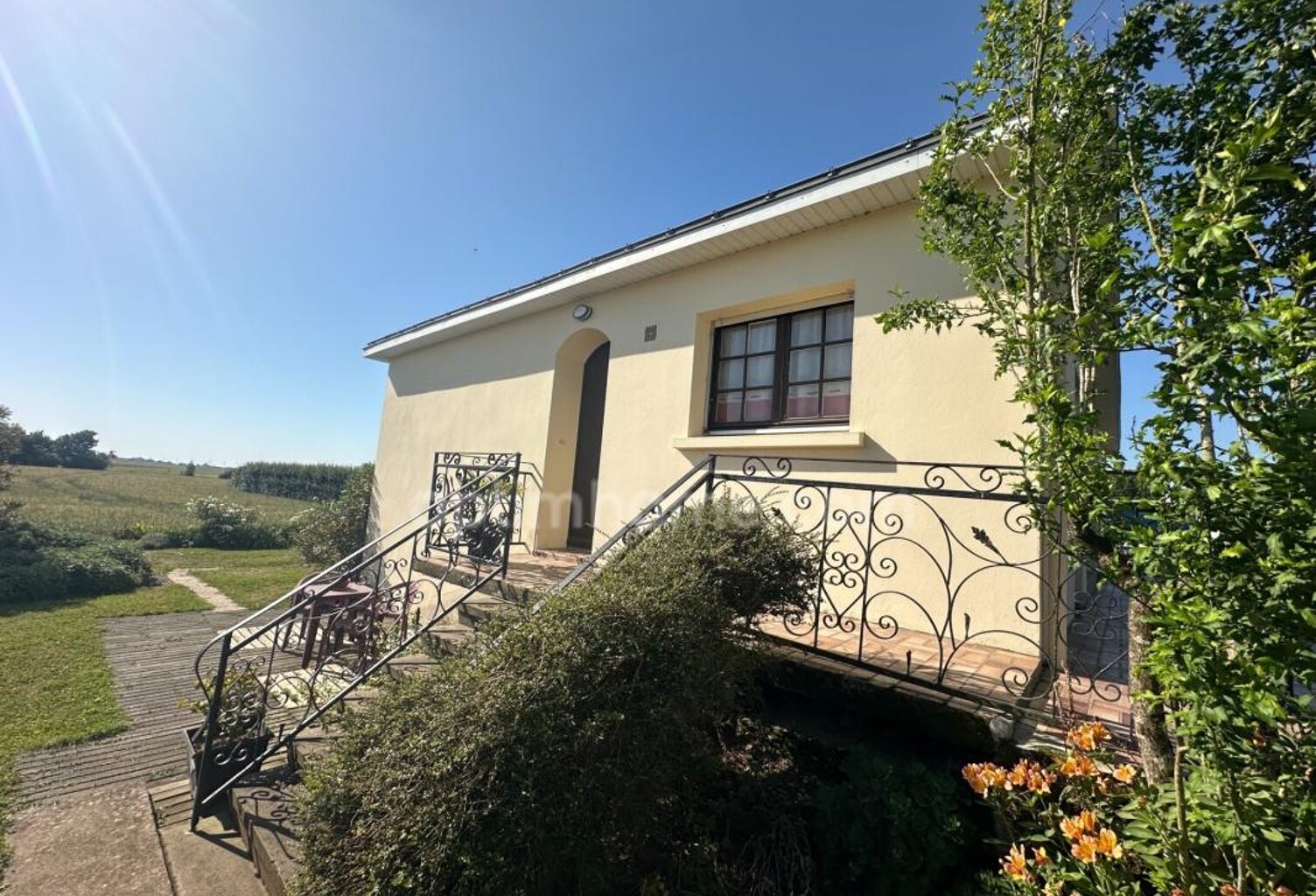 SAINT JEAN DE BEUGNE (85210) MAISON 3 CHAMBRES AVEC SOUS SOL COMPLET SUR 812M² — photo 1