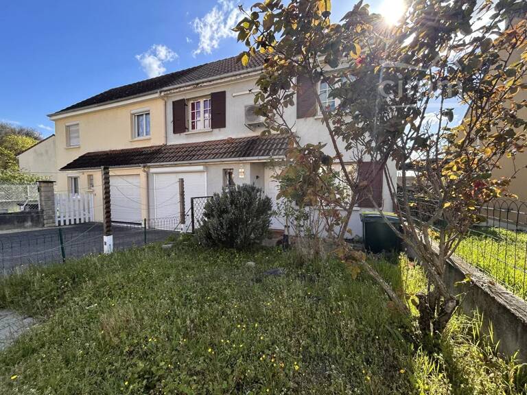 Le Péage de Roussillon  - Villa Jumelée de 90m2  sur 3 niveaux . — photo 1