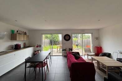 Maison 5 pièces 1900 €