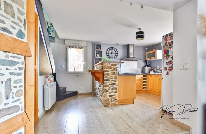   Maison en pierre de 150 m2 - Vue exceptionnelle sans vis-à-vis- Suite parentale - Dépendances — photo 2