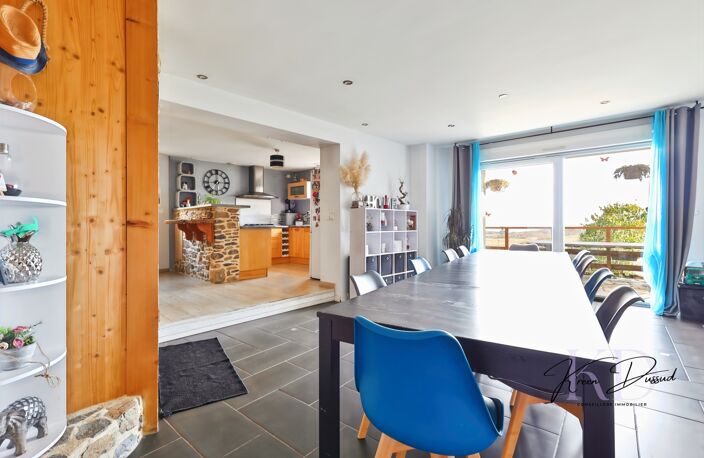   Maison en pierre de 150 m2 - Vue exceptionnelle sans vis-à-vis- Suite parentale - Dépendances — photo 3