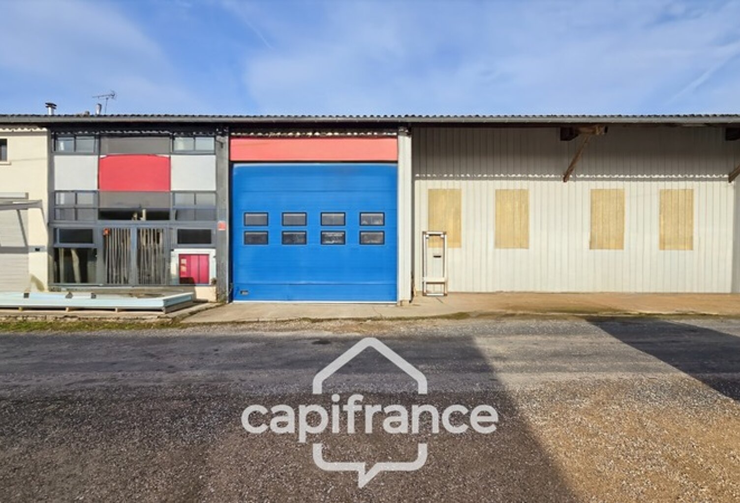 Entrepôt/bureau à vendre de 605 m² (71) — photo 1