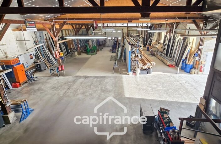 Entrepôt/bureau à vendre de 605 m² (71) — photo 3