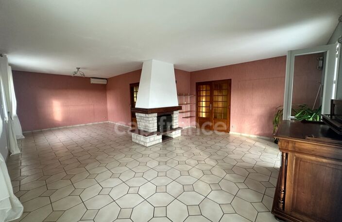 Maison à vendre de 179 m2 SAINT BRIS LE VINEUX (89) 4 chambres plus bureau sous-sol garage Terrain de 2100 m2 — photo 4