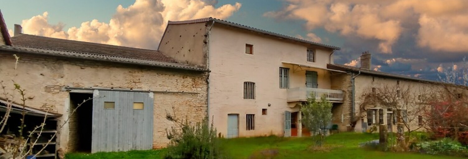 Maison 10 Pièces 234 m² à vendre à Uchizy (71700)