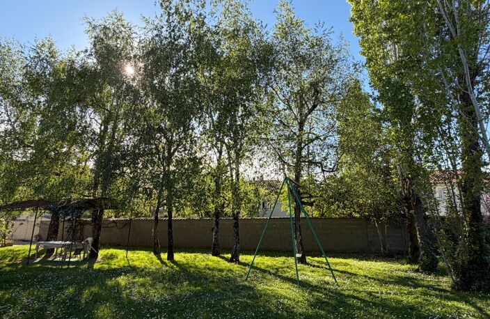Maison à vendre 7 pièces NIORT (79) 4 chambres parcelle 1992 m² - piscine chauffée — photo 5