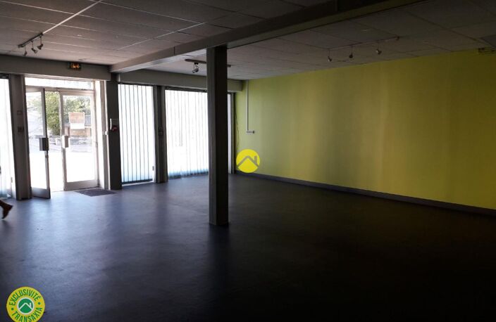 COMMERCE et HABITATION — photo 4