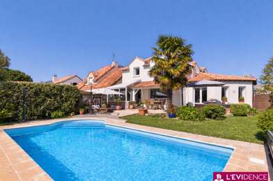 Maison 6 pièces 976500 €