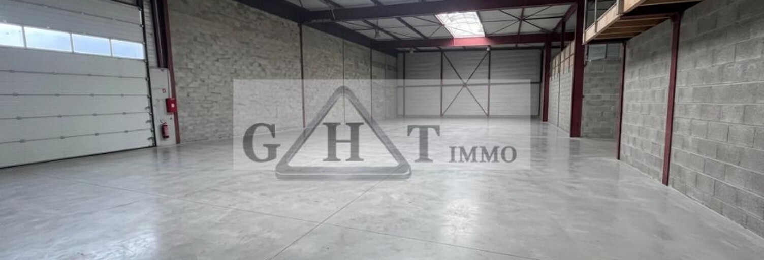 Local industriel  688 m² à louer à Cesson (77240)