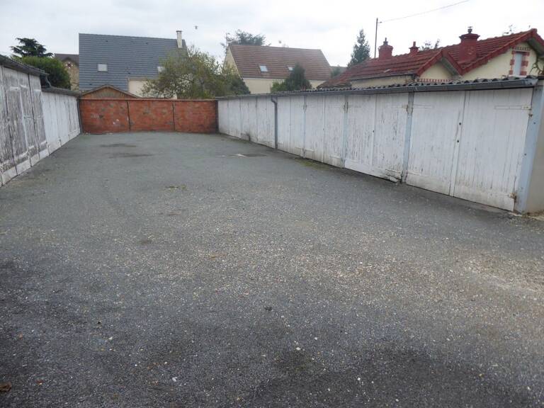 Parking / box Franconville 12 m² — photo 1