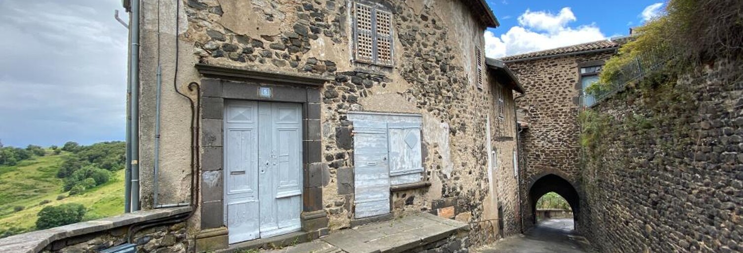 Maison 36 Pièces 850 m² à vendre à Saint-Flour (15100)