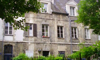 Appartement 2 Pièces 65 m² à louer à Saint-Denis (93200)