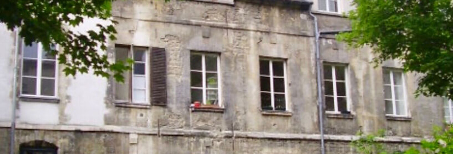 Appartement 2 Pièces 65 m² à louer à Saint-Denis (93200)