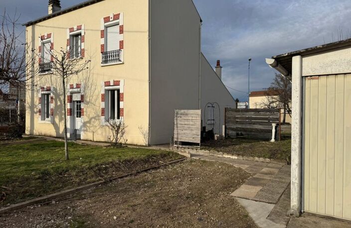 Maison des années 30, d’environ 90 m², sur un terrain de 493 m² — photo 2