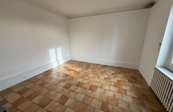 Maison des années 30, d’environ 90 m², sur un terrain de 493 m² — photo 4