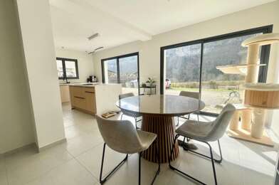 Maison 4 pièces 385000 €