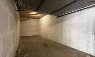 Commerce  15 m² à louer à Bordeaux (33800)