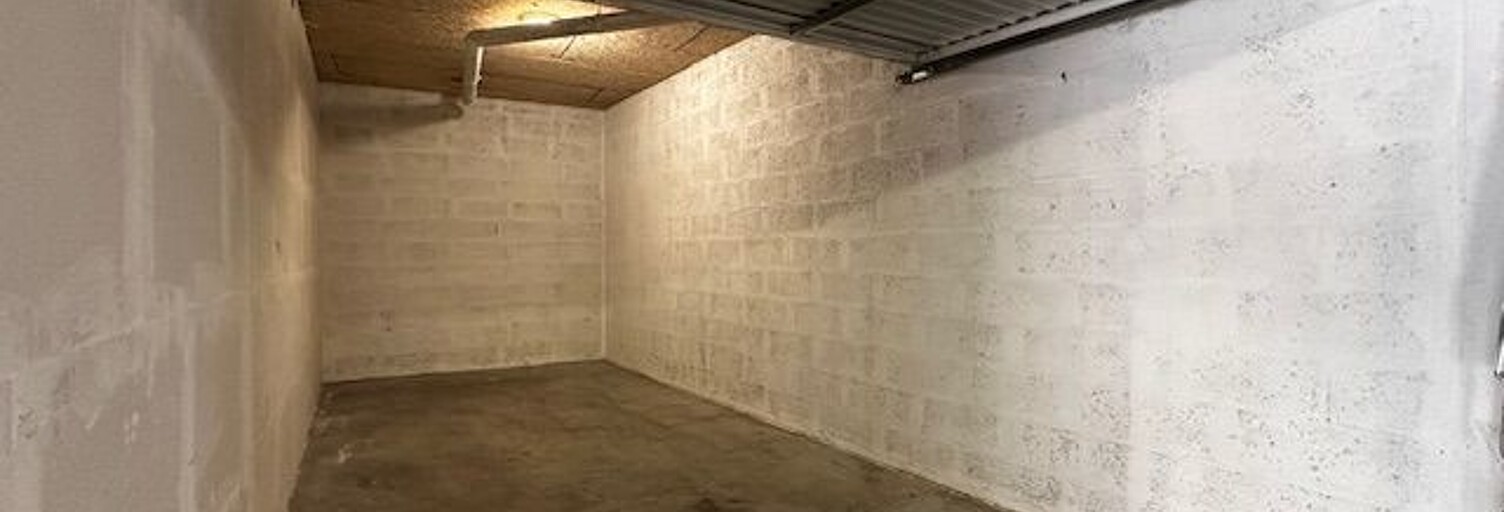 Commerce  15 m² à louer à Bordeaux (33800)