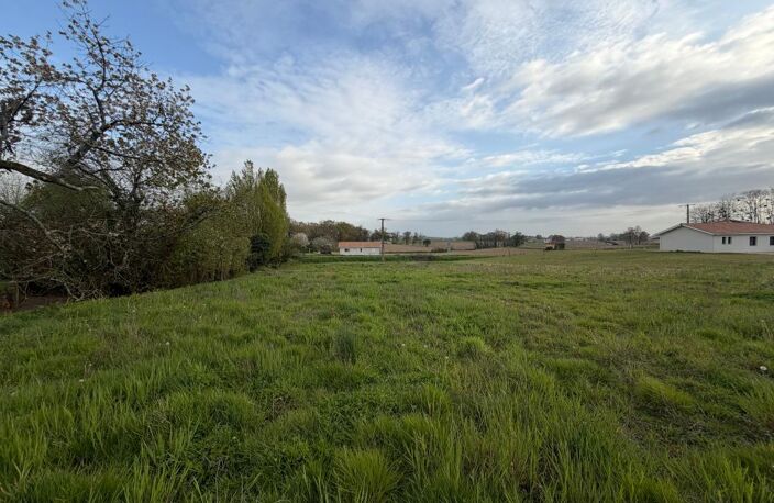 Terrain prêt à construire de 1823 m² viabilisé — photo 4