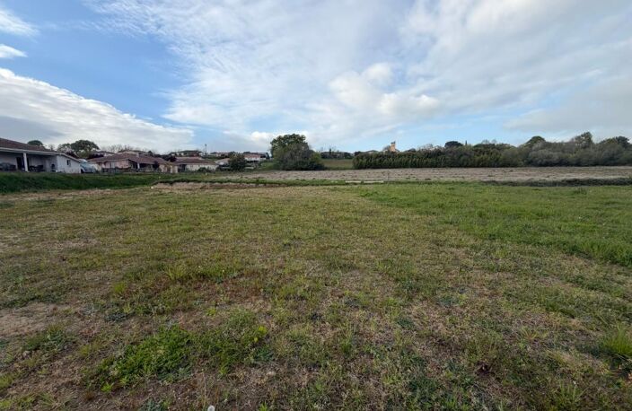 Terrain  de 1705 m² entièrement viabilisé — photo 3